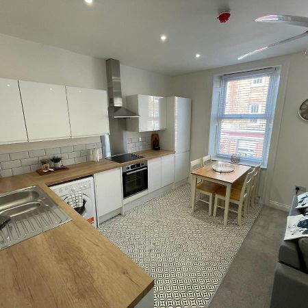 Apartment #2 - At 12 Story St Kingston upon Hull Exterior foto